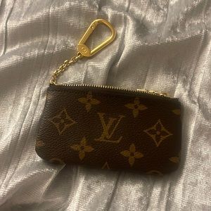 💝 Louis Vuitton Key Pouch 💝